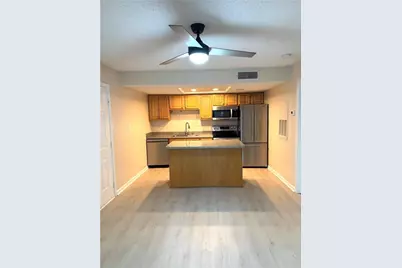 2039 Chastain Park Court NE, Atlanta, GA 30342 - Photo 2