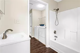 660 Cedar Ave NW, Atlanta, GA 30318 - Photo 12