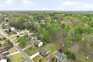 5989 Williamsport Dr, Flowery Branch, GA 30542 - Photo 32