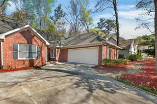 601 Cobblestone Ln, Stone Mountain, GA 30087 - Photo 6