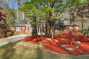 601 Cobblestone Ln, Stone Mountain, GA 30087 - Photo 4