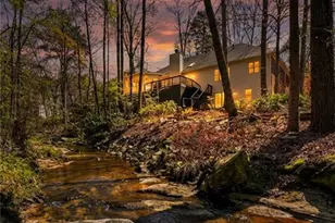 601 Cobblestone Ln, Stone Mountain, GA 30087 - Photo 2