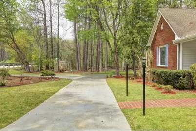10995 Parsons Road, Johns Creek, GA 30097 - Photo 22