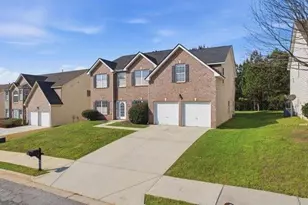4925 Locherby Dr, Fairburn, GA 30213 - Photo 2