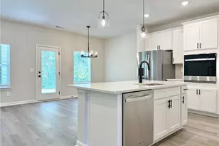 2909 Sweet Red Cir, Braselton, GA 30517 - Photo 8