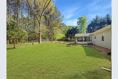 211 Brooks Lane, Winder, GA 30680 - Photo 24