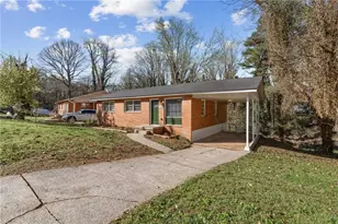 2137 Westover Dr, Atlanta, GA 30344 - Photo 2