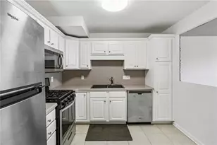 2925 Pharr Ct NW, Atlanta, GA 30305 - Photo 4