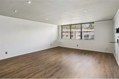 2925 Pharr Court NW #316, Atlanta, GA 30305 - Photo 8