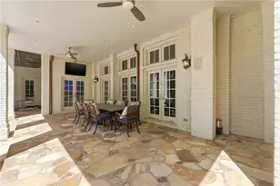 218 Londonberry Rd, Atlanta, GA 30327 - Photo 70