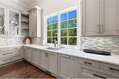 218 Londonberry Road, Atlanta, GA 30327 - Photo 16