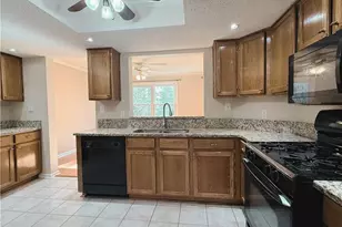 7024 Somerset Cir, Alpharetta, GA 30004 - Photo 14