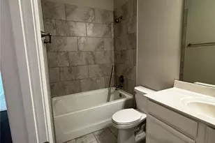 3385 Park Pointe Cir, Scottdale, GA 30079 - Photo 14