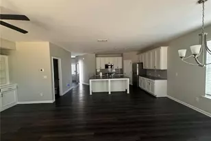 3385 Park Pointe Cir, Scottdale, GA 30079 - Photo 6