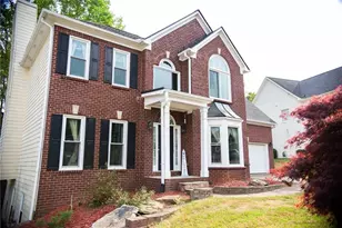 2932 Sunset View Cir, Suwanee, GA 30024 - Photo 2