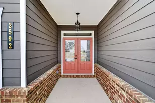 2592 Parkside Wy Lot 19, Gainesville, GA 30507 - Photo 2