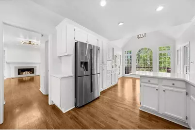 11215 Highfield Chase Drive, Johns Creek, GA 30097 - Photo 4