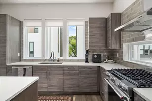 52 Reynolds Square Ln, Atlanta, GA 30307 - Photo 10