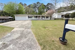 1670 Wildwood Rd, Marietta, GA 30062 - Photo 2