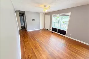 1670 Wildwood Rd, Marietta, GA 30062 - Photo 6