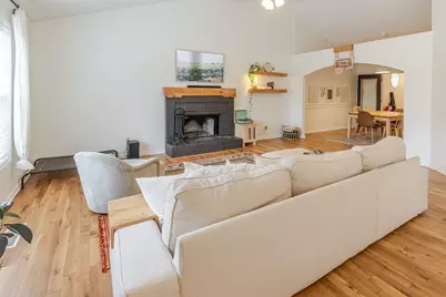 2084 Township Drive, Woodstock, GA 30189 - Photo 6