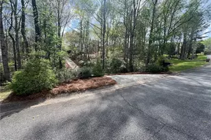 2740 Stratfield Way, Cumming, GA 30041 - Photo 4