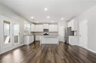 5975 Park Bay Ct, Flowery Branch, GA 30542 - Photo 12