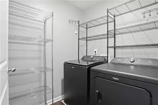 5975 Park Bay Ct, Flowery Branch, GA 30542 - Photo 36