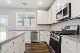 5975 Park Bay Ct, Flowery Branch, GA 30542 - Photo 14