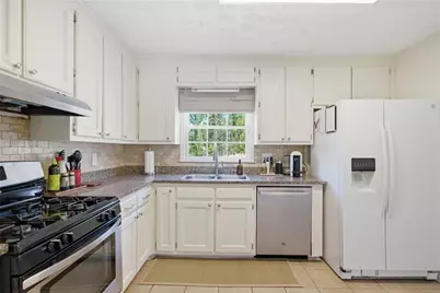 3366 Woodlaurel Drive, Snellville, GA 30078 - Photo 12