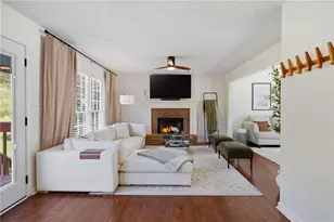 3366 Woodlaurel Dr, Snellville, GA 30078 - Photo 16