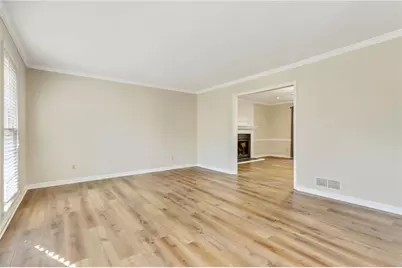 4365 Burnleigh Chase NE, Roswell, GA 30075 - Photo 4