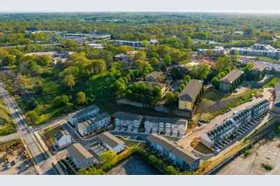 399 Skylar Way SE, Atlanta, GA 30315 - Photo 4