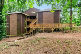 5551 Mountain Springs Cir, Stone Mountain, GA 30088 - Photo 14