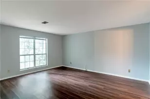 5551 Mountain Springs Cir, Stone Mountain, GA 30088 - Photo 6