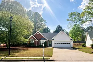 3760 Sugarbrook Dr, Lawrenceville, GA 30044 - Photo 2