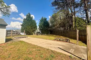 3760 Sugarbrook Dr, Lawrenceville, GA 30044 - Photo 16