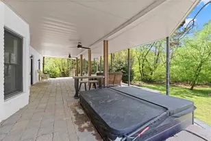 4580 Windsor Gate Ct, Atlanta, GA 30342 - Photo 68