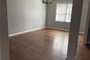 975 Ridgedale Dr, Lawrenceville, GA 30043 - Photo 6