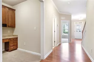 755 Village Field Ct, Suwanee, GA 30024 - Photo 4