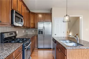 755 Village Field Ct, Suwanee, GA 30024 - Photo 18