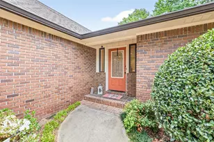 30 Saint Germaine Pl, Winder, GA 30680 - Photo 2