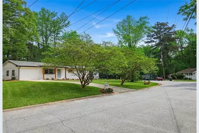 2450 Elkhorn Drive, Decatur, GA 30034 - Photo 32