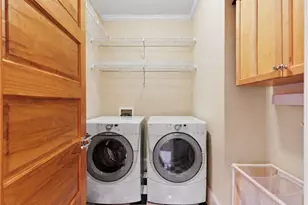 200 Quincy Ln, Roswell, GA 30076 - Photo 14