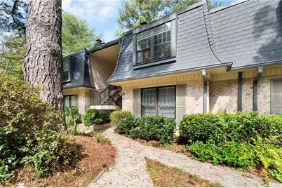 8 Cantey Place NW, Atlanta, GA 30327 - Photo 2