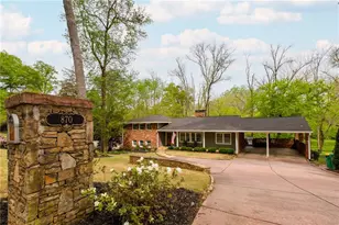 870 Starlight Dr, Sandy Springs, GA 30342 - Photo 4