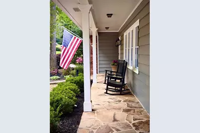 870 Starlight Drive, Sandy Springs, GA 30342 - Photo 2