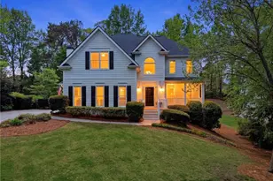 3815 Bridle Ridge Dr, Suwanee, GA 30024 - Photo 2