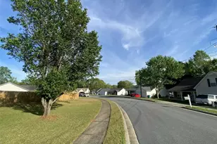 188 Waters Edge Dr, Locust Grove, GA 30248 - Photo 20