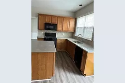 520 Hammersmith Drive, Suwanee, GA 30024 - Photo 2